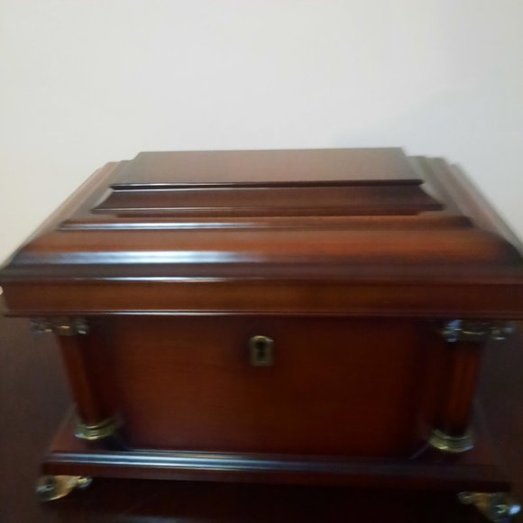 Bombay Mahogany Jewelry Box with Key/Vintage - Picture 5 of 10